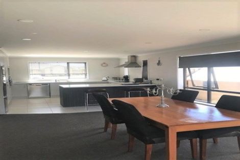 Photo of property in 247 Dixon Road, Fitzroy, Hamilton, 3206