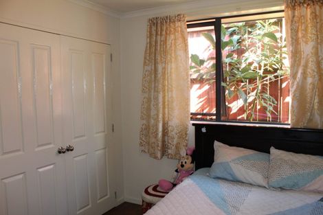 Photo of property in 12 George Arthur Place, Pukekohe, 2120