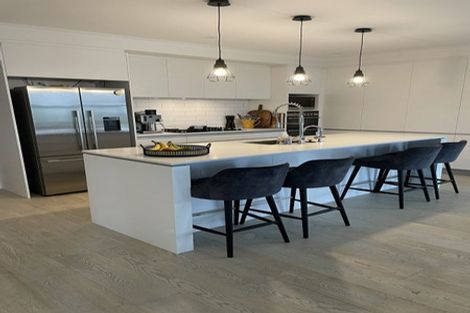 Photo of property in 2 Symes Drive, Red Beach, 0932