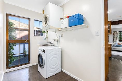 Photo of property in 31 Burbank Crescent, Churton Park, Wellington, 6037