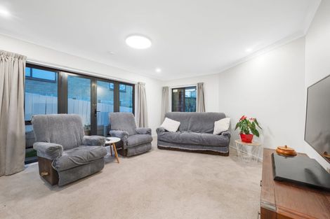 Photo of property in 60 Saralee Drive, Manurewa, Auckland, 2105