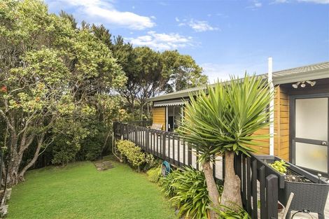 Photo of property in 2/6 Fernlea Rise, Bayview, Auckland, 0629