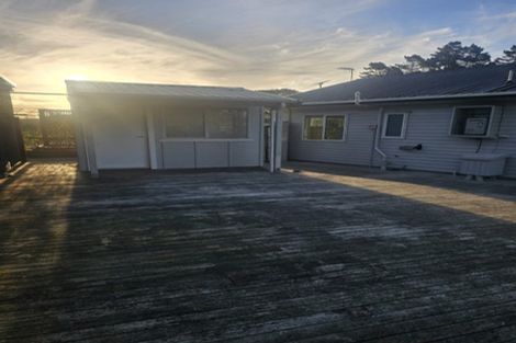 Photo of property in 837 Ararimu Valley Road, Helensville, Waimauku, 0882