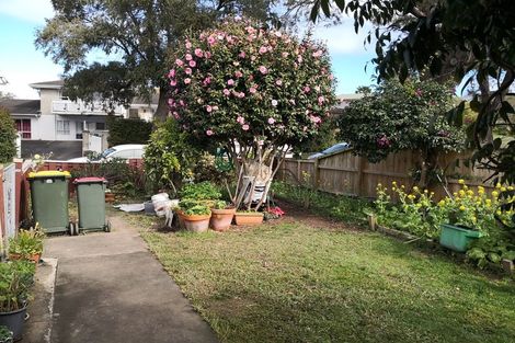 Photo of property in 1/22 La Perouse Street, Botany Downs, Auckland, 2010