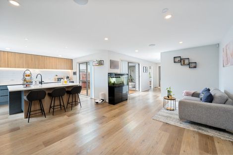 Photo of property in 24 Tarras Road, Kumeu, 0810