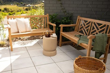 Photo of property in 7 Mason Rise, Tairua, 3508