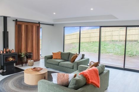 Photo of property in 22 Eaglesfield Close, Westmorland, Christchurch, 8025