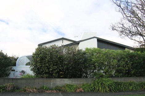 Photo of property in 2/7 Colin Grove, Hutt Central, Lower Hutt, 5010