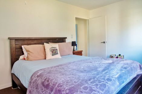 Photo of property in 9 Mackwood Place, Birkdale, Auckland, 0626