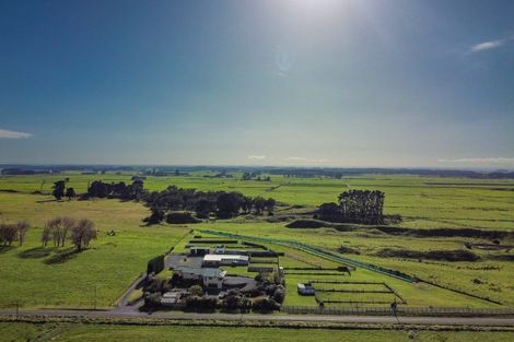 Photo of property in 140 Lake Road, Himatangi, Foxton, 4891