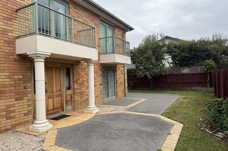 Photo of property in 1/5 Chateau Drive, Burnside, Christchurch, 8053