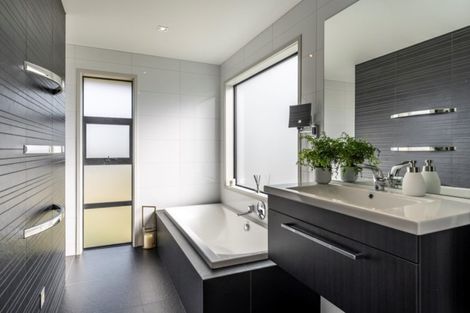 Photo of property in 98 Tamahere Drive, Tamahere, Hamilton, 3283