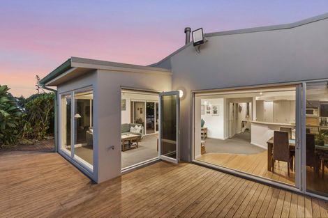 Photo of property in 60 The Esplanade, Raumati South, Paraparaumu, 5032