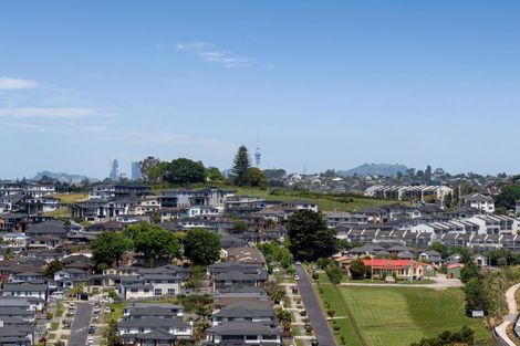 Photo of property in 76 Travis View Drive, Fairview Heights, Auckland, 0632