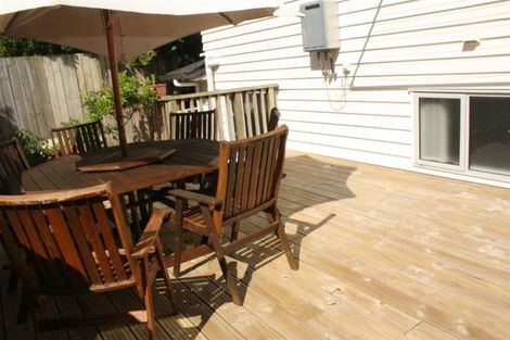 Photo of property in 30b Seacliffe Road, Hillsborough, Auckland, 1042