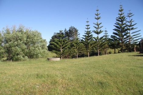 Photo of property in 8 Juniper Road, Sunnynook, Auckland, 0620