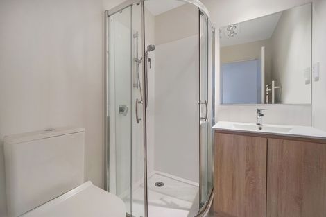 Photo of property in 9/22 Ryburn Road, Mount Wellington, Auckland, 1062