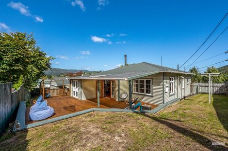 Photo of property in 10 Mcdougall Grove, Haywards, Lower Hutt, 5018