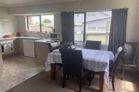 Photo of property in 24 Warwick Place, Brookfield, Tauranga, 3110