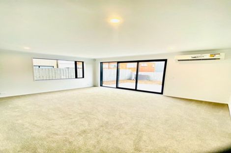 Photo of property in 40 Samuel Marsden Place, Whenuapai, Auckland, 0618