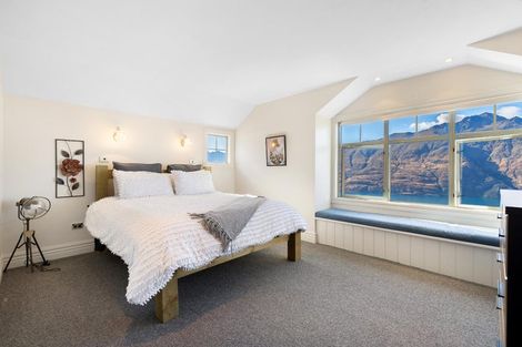 Photo of property in 15 Summit Lane, Ben Lomond, Queenstown, 9371