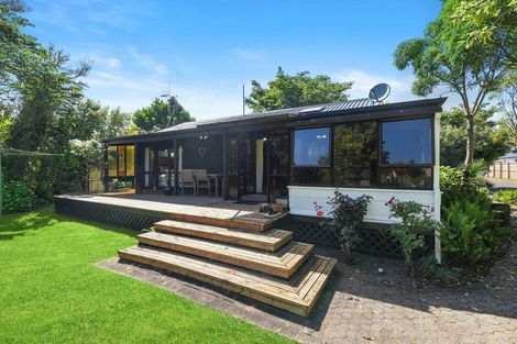 Photo of property in 26 Dalgliesh Avenue, Forest Lake, Hamilton, 3200