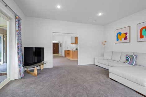 Photo of property in 7 Norfolk Drive, Cambridge, 3434