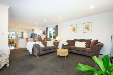 Photo of property in 8 Waterloo Crescent, Hokowhitu, Palmerston North, 4410