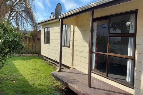 Photo of property in 2/25 Margaret Road, Papatoetoe, Auckland, 2025