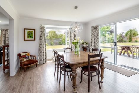 Photo of property in 83 Reading Street, Greytown, 5712