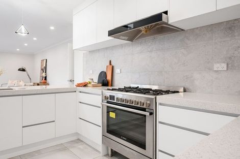 Photo of property in 23 Sydney Place, Flagstaff, Hamilton, 3210