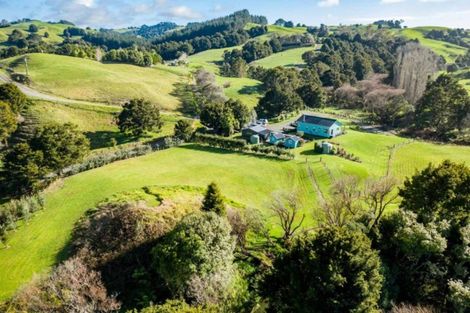 Photo of property in 22 Wairere Valley Road, Paparoa, 0571