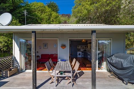 Photo of property in 279 Marine Drive, Charteris Bay, Lyttelton, 8971