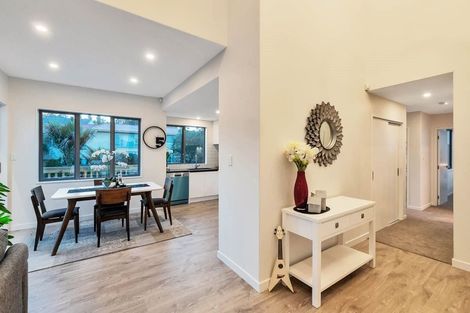 Photo of property in 1a Greville Road, Pinehill, Auckland, 0632