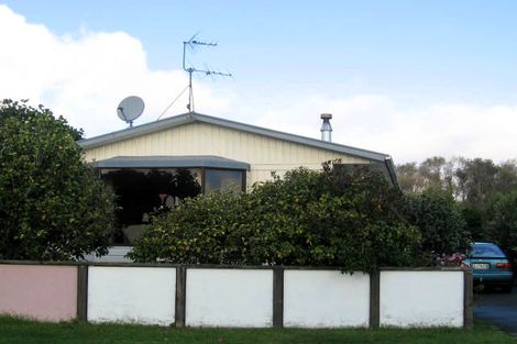 Photo of property in 40 Walton Road, Paraparaumu Beach, Paraparaumu, 5032