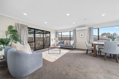 Photo of property in 3a Marchant Place, Westown, New Plymouth, 4310