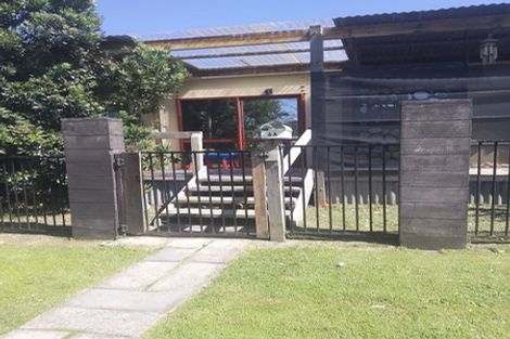 Photo of property in 6 Coey Place, Glen Eden, Auckland, 0602