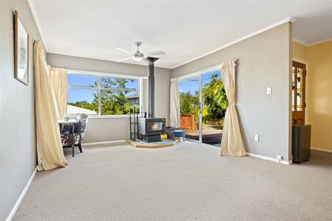 Photo of property in 42 Gordon Avenue, Milford, Auckland, 0620