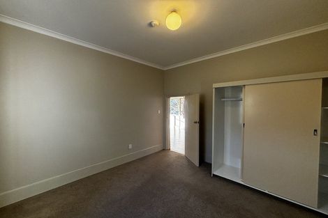 Photo of property in 32 Bonithon Avenue, Moturoa, New Plymouth, 4310