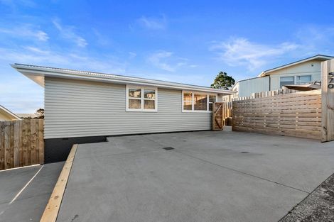 Photo of property in 570 Glenfield Road, Bayview, Auckland, 0629