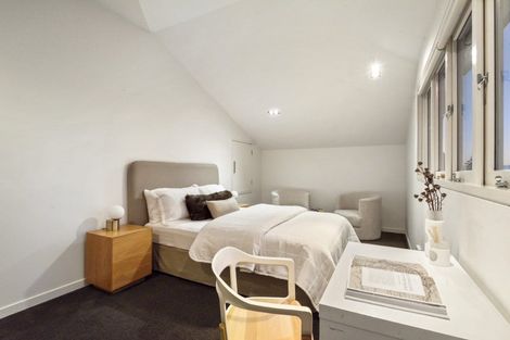 Photo of property in 233 Jervois Road, Herne Bay, Auckland, 1011