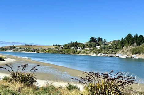 Photo of property in 25 Riverside Road, Taieri Mouth, Brighton, 9091
