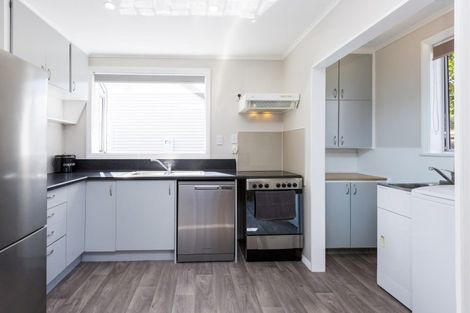 Photo of property in 77 Shakespeare Avenue, Trentham, Upper Hutt, 5018