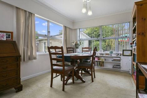 Photo of property in 5 Woodstock Crescent, Leamington, Cambridge, 3432