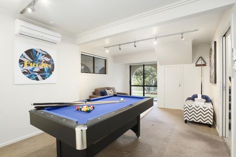 Photo of property in 24 Atarua Gardens, Waiatarua, Auckland, 0604