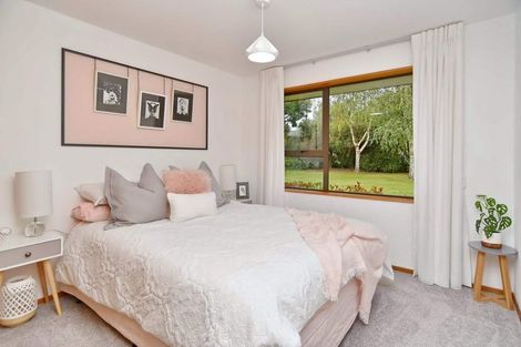 Photo of property in 6 Cedar Place, Amberley, 7410