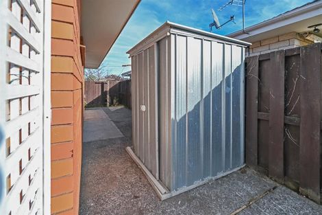 Photo of property in 3/22 Lake Terrace Road, Burwood, Christchurch, 8061