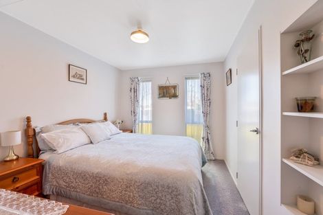 Photo of property in 22 Glamorgan Avenue, Tamatea, Napier, 4112