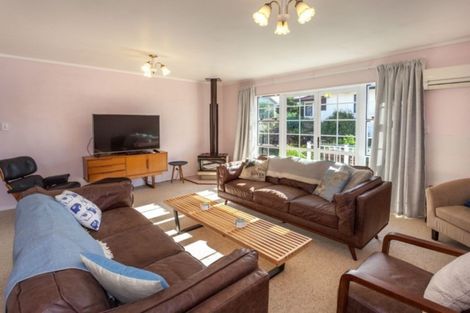 Photo of property in 103 Oratia Place, Onemana, Whangamata, 3691