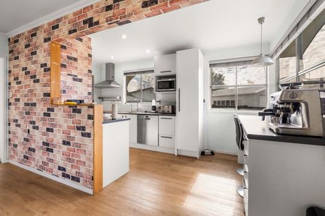 Photo of property in 2 Swift Place, Leamington, Cambridge, 3432